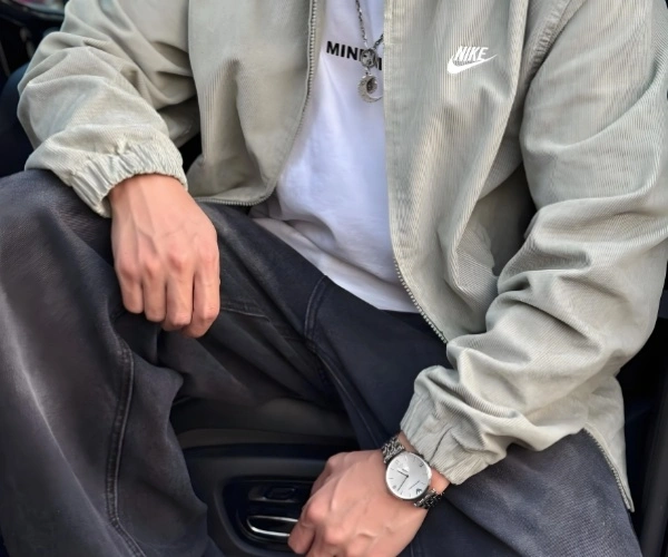 <strong>阿玛尼</strong>手表咨询电话客服(<strong>阿玛尼</strong>手表客服电话查询)