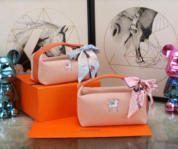 爱马仕birkin35价格(最新爱马仕柏金包价格解析)