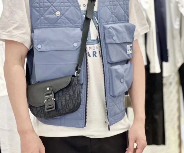 chanel包包官网入口(香奈儿官网包包入口)