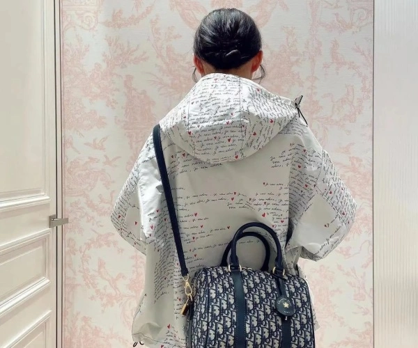 chanel包包官网入口(香奈儿官网包包入口)