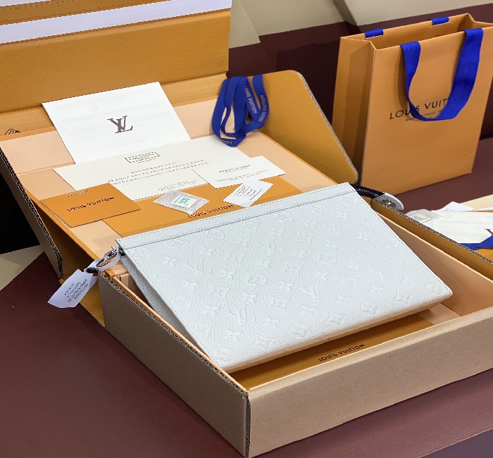 LV手拿包顶级原单 升级版本⚠️M61692 压花米白色