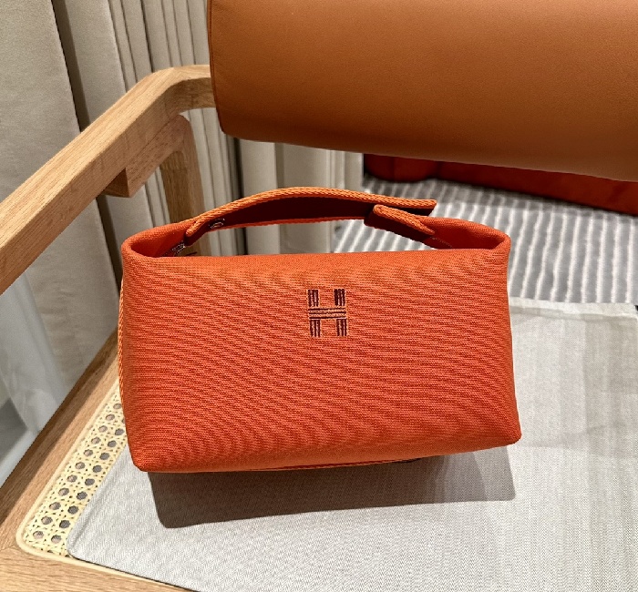 爱马仕Hermes 新出的洗漱包