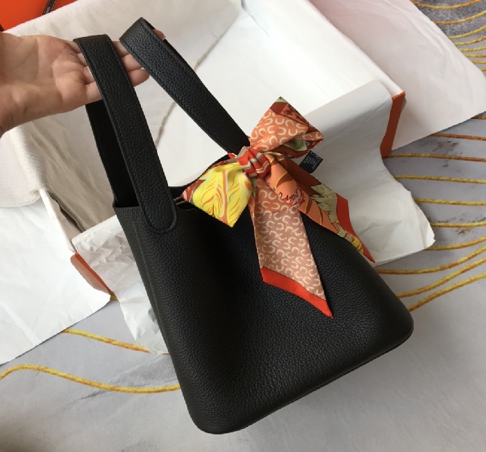 爱马仕女包  ◎黑银｜𝗣𝗶𝗰𝗼𝘁𝗶𝗻 𝗟𝗼𝗰𝗸