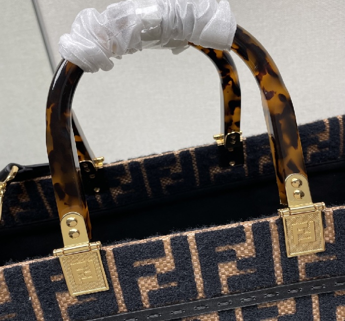 芬迪女包小号全新size shine tote